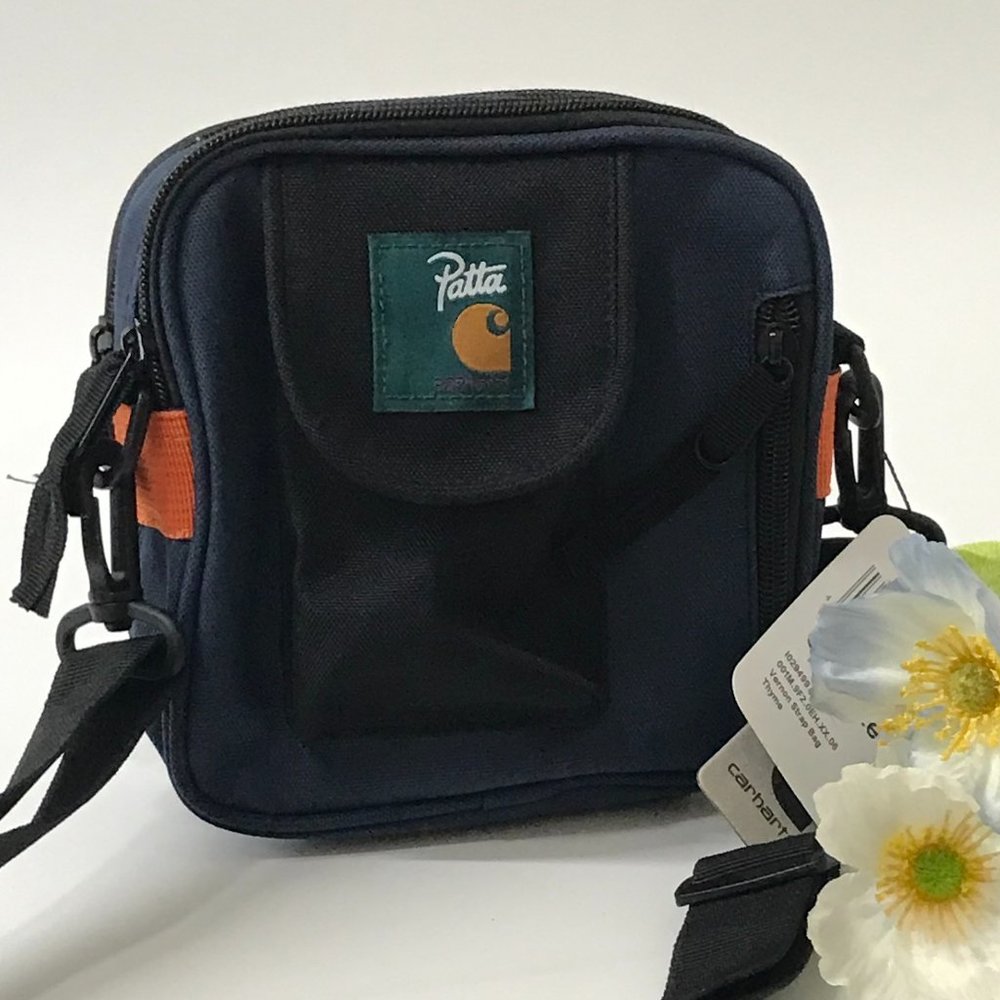 Carhartt WIP Essentials Shoulder Bag blue